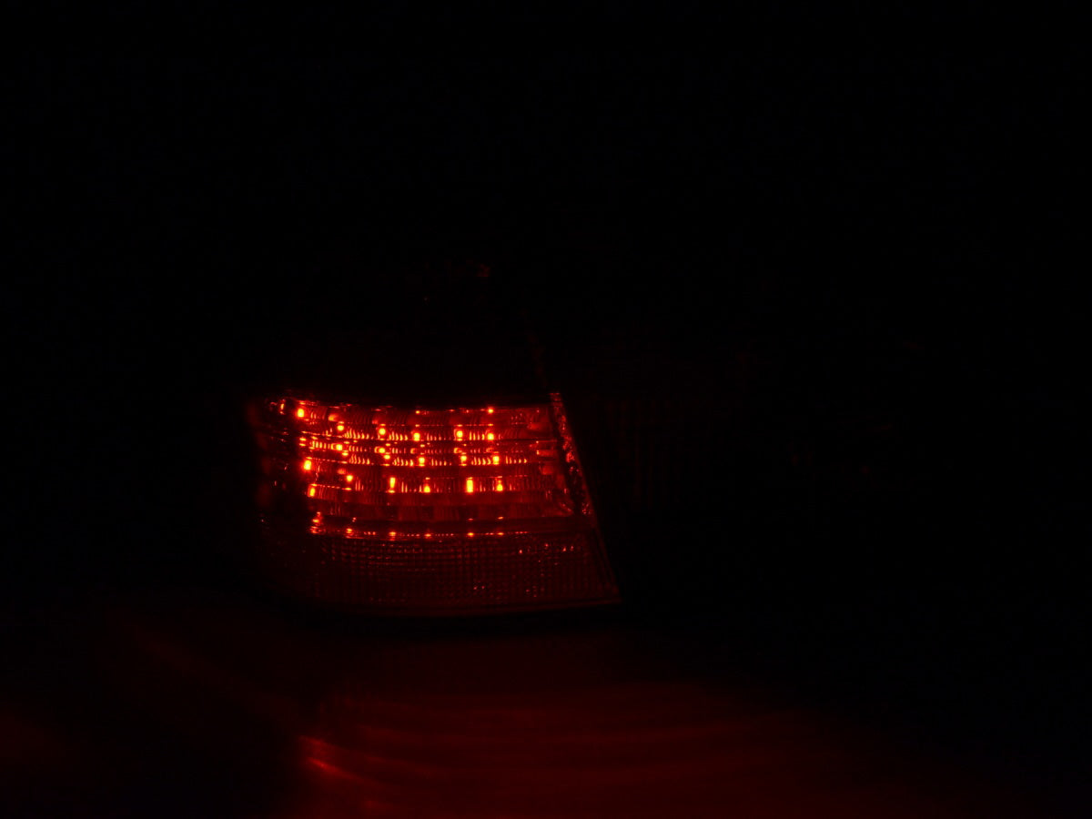 Led Rückleuchten gebraucht Mercedes E-Klasse Kombi (210) Bj. 99-03 rot/schwarz