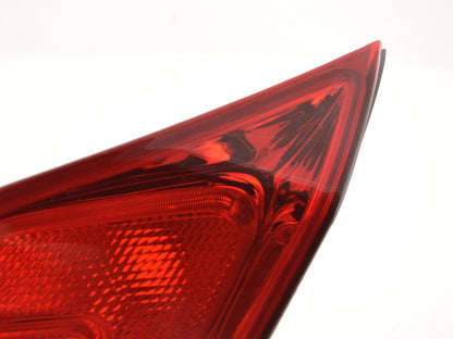 Verschleißteile Rückleuchte rechts Opel Astra J 5-türig Bj. 09-12 rot
