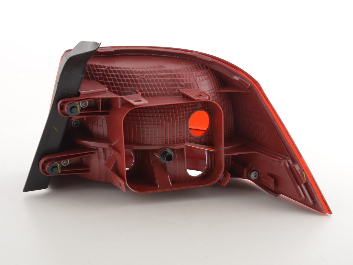 Verschleißteile Rückleuchte links VW Passat 3C Limousine Bj. 2010- rot/klar