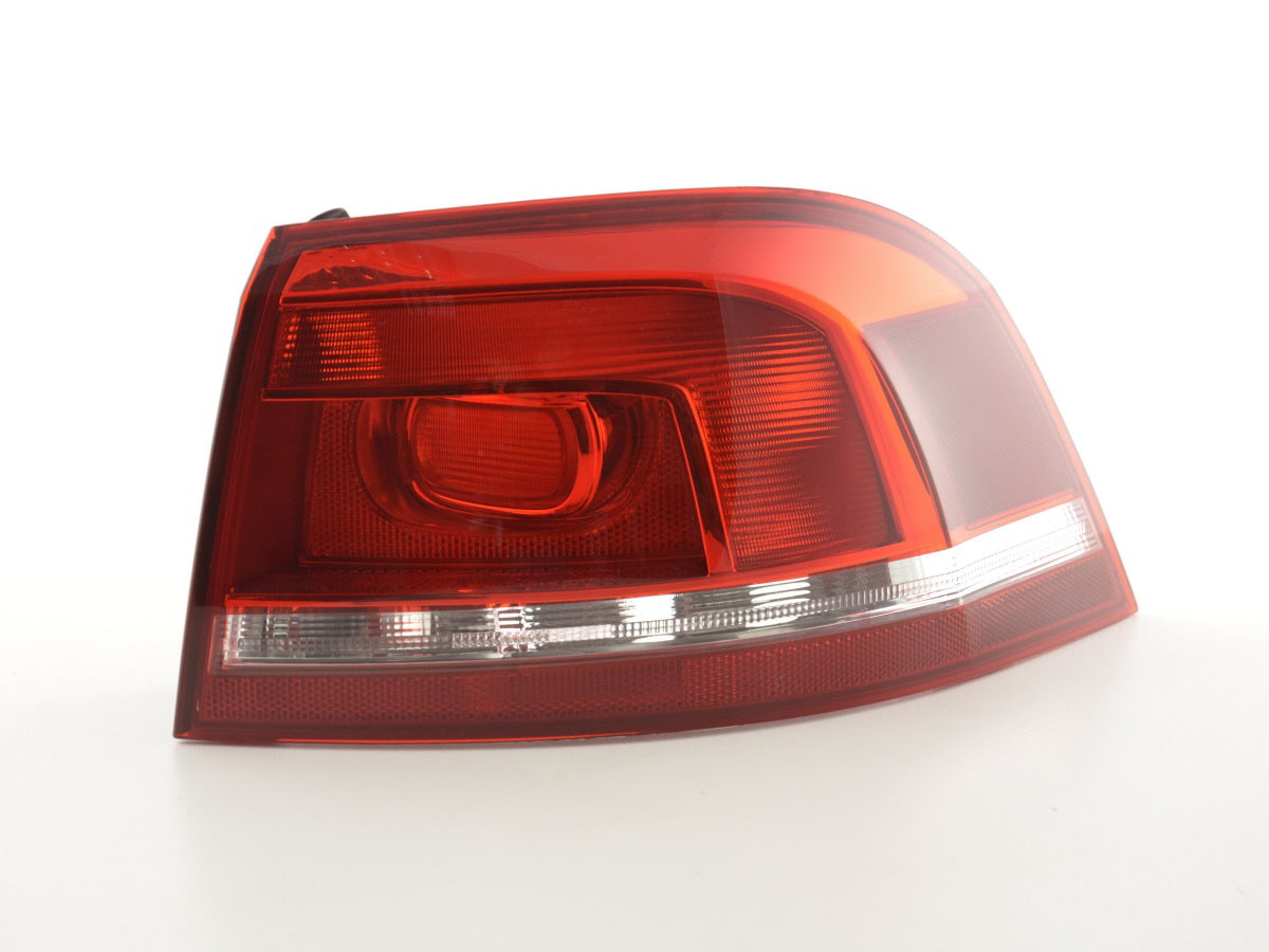 Verschleißteile Rückleuchte rechts VW Passat Variant (3C) Bj. 11- rot/klar