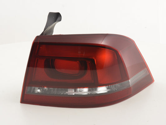 Verschleißteile Rückleuchte rechts VW Passat 3C Limo Bj. 10-14 schwarz