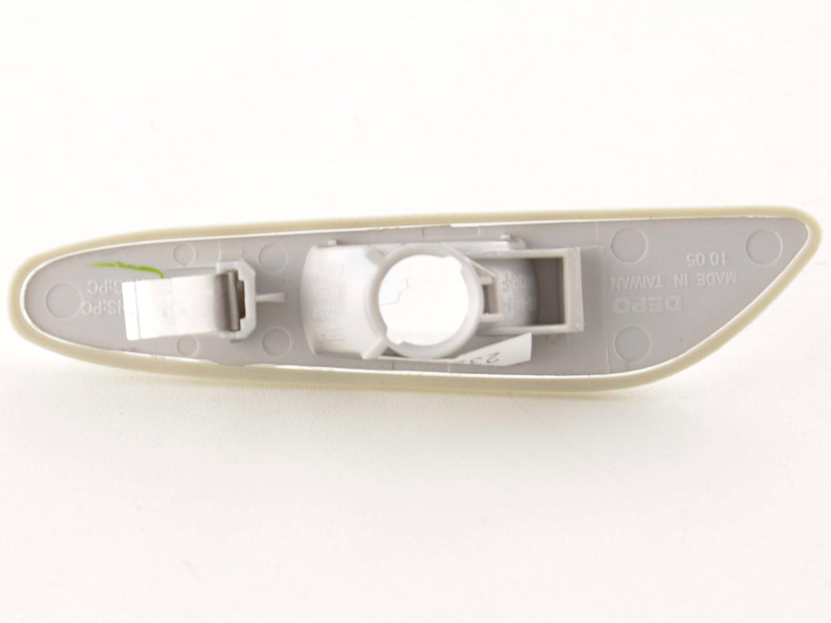 Verschleißteile Seitenblinker rechts BMW 1er E81/E82/E87/E88 Bj. 04-, chrom